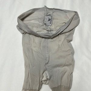 Sheer diamond dot pantyhose